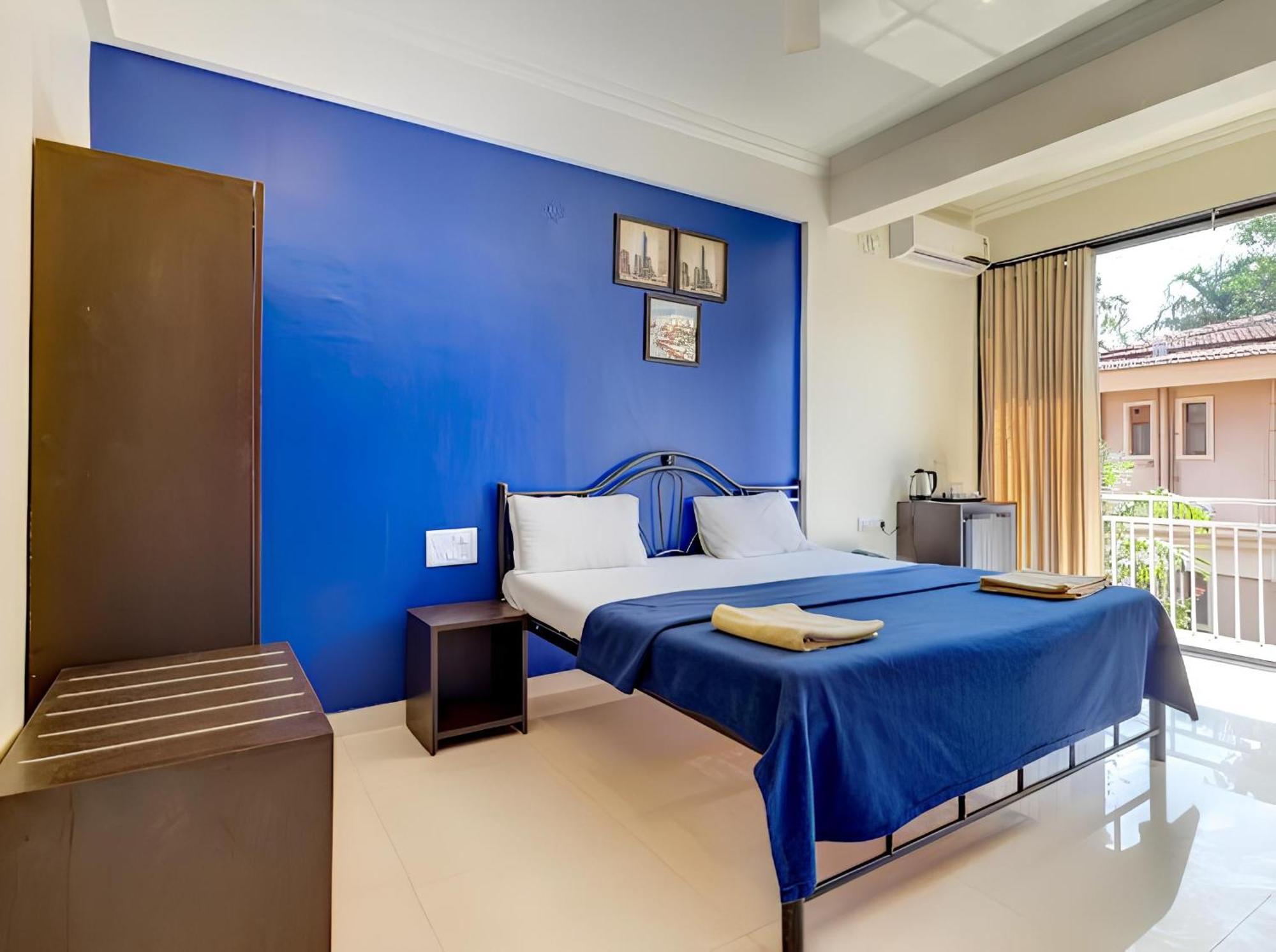 Hotel 7 Seas Vagator Exteriör bild